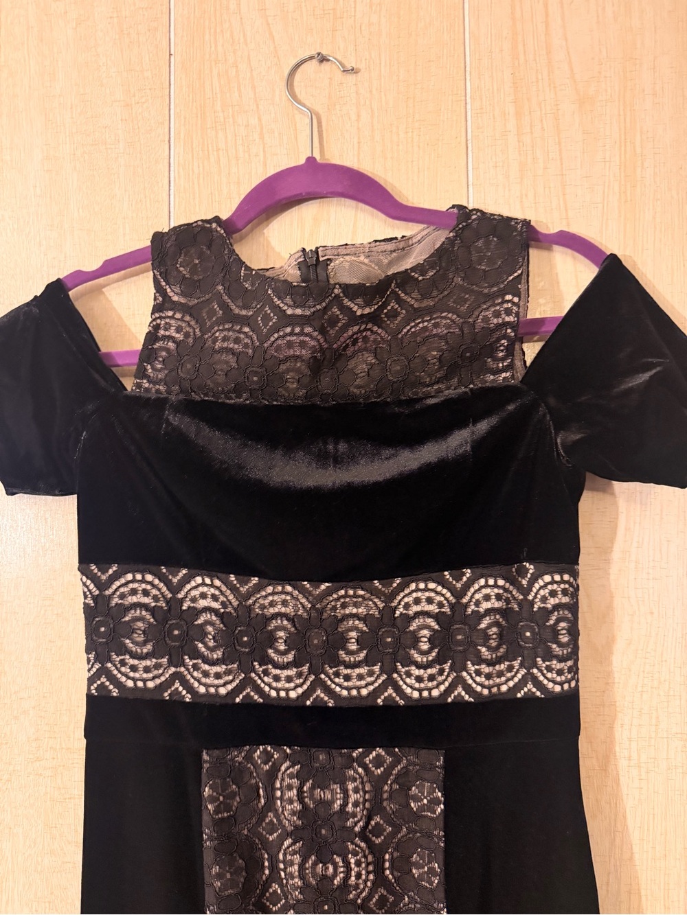 Maggy London Black Velvet Lace-Panel Midi Dress - Picture 3 of 5